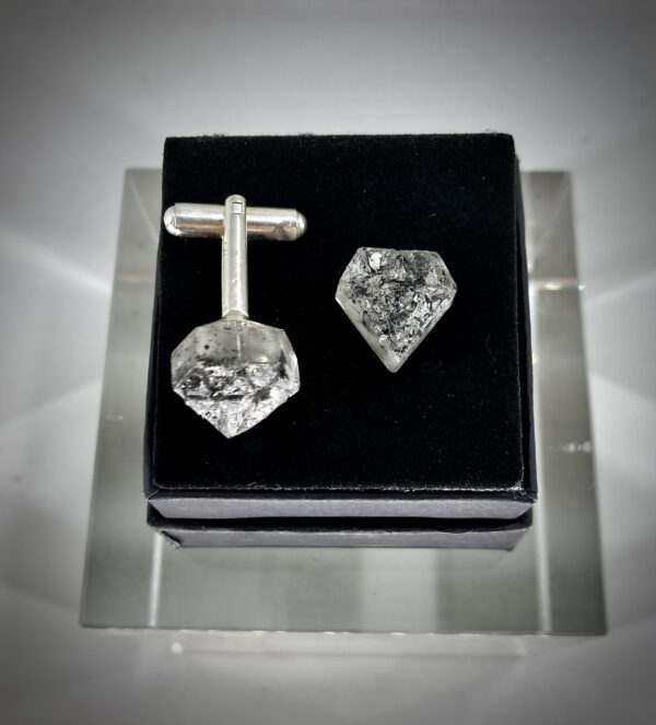 COLLAB LE DIAMANTAIRE// FRAGMENTS// CUFFLINKS POP2